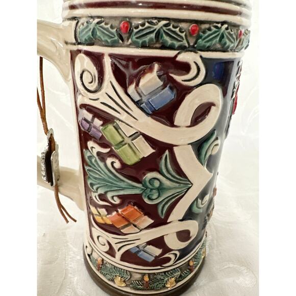 Saturday Evening Post Christmas Santa's Helper Beer Stein Anheuser Busch Limited - Picture 5 of 10